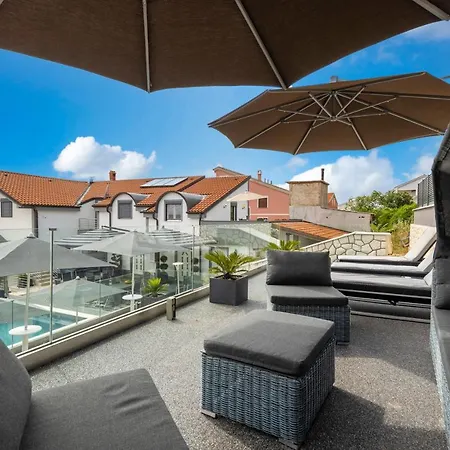 Apartman Fijala Pool-anlage