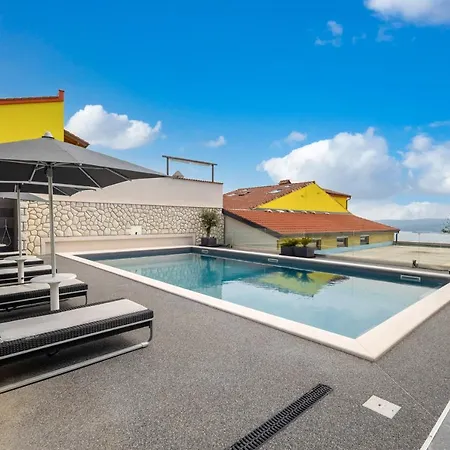 Apartman Fijala Pool-anlage