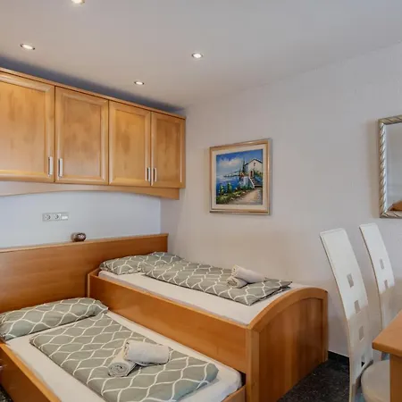 Fijala Pool-anlage Apartman *