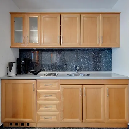 Apartman Fijala Pool-anlage