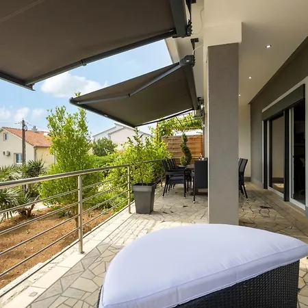 Fijala Pool-anlage Apartman *