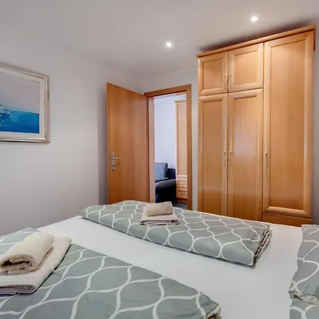 Fijala Pool-anlage Apartman Crikvenica