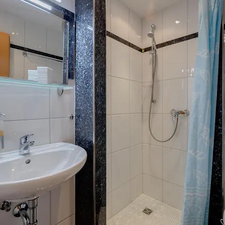 Fijala Pool-anlage Apartman Crikvenica