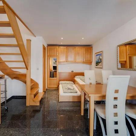 Apartman Fijala Pool-anlage *