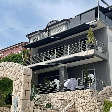 Fijala Pool-anlage *