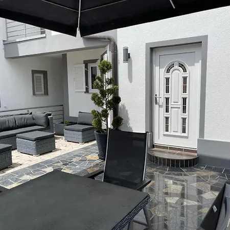 Apartman Fijala Pool-anlage *