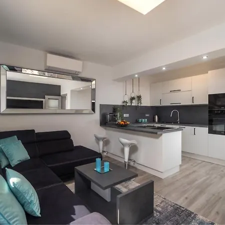 Fijala Pool-anlage *