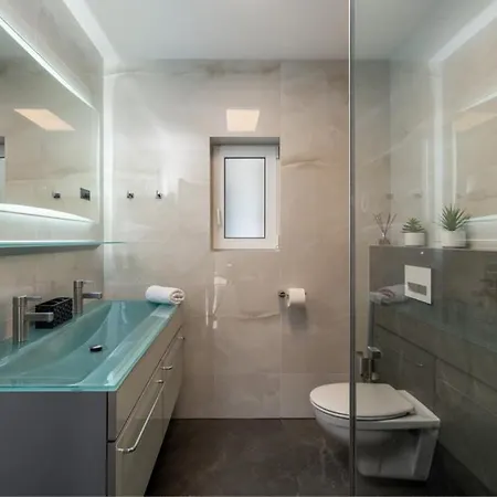 Fijala Pool-anlage Apartman *