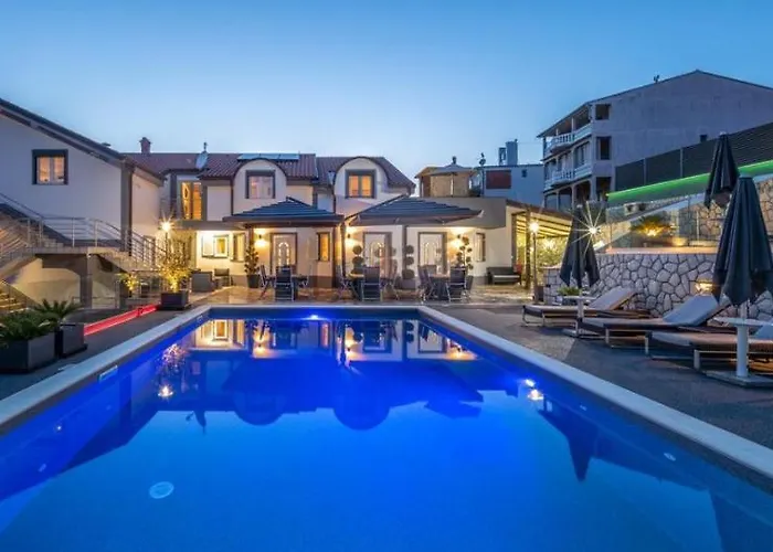 아파트 Fijala Pool-anlage